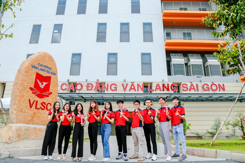 HỌC PHÍ VLSC NĂM 2026 ĐƯỢC CÔNG BỐ MINH BẠCH ĐI KÈM NHIỀU ƯU ĐÃI HỌC BỔNG TOÀN PHẦN VÀ BÁN PHẦN